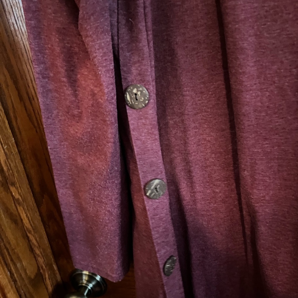Halife 2X Maroon Pullover Long Sleeve Top With Button Accent Down One Side - Picture 4 of 5